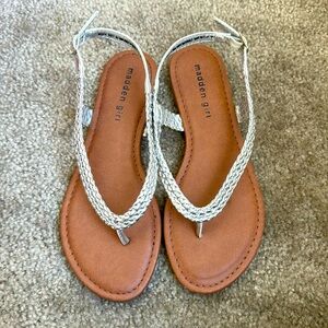 Women’s size 6 Steve Madden silver braided sandals